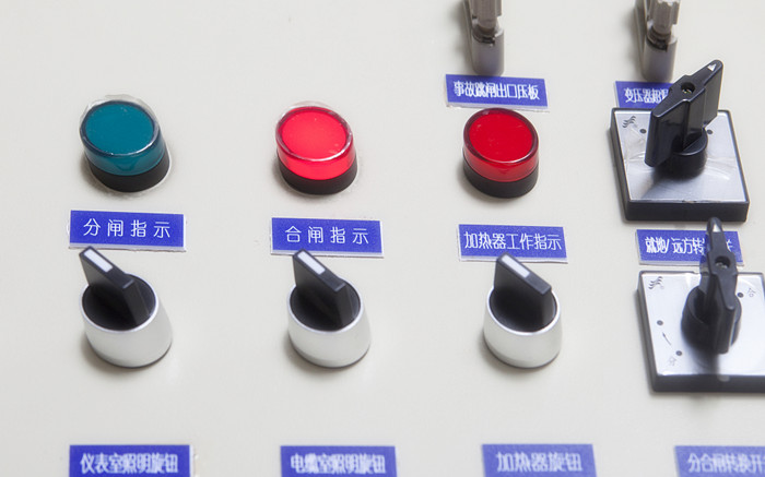 低壓柜內(nèi)的這些電氣原件紫電電氣_它們的作用，工作原理你都了解嗎